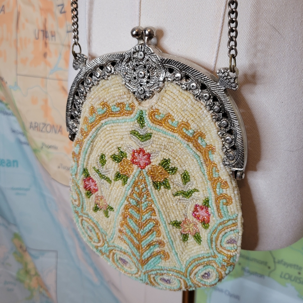 Vintage Beaded Floral Handbag Beautiful Colors, Pink, Green, Blue, and Gold - Picture 3 of 16